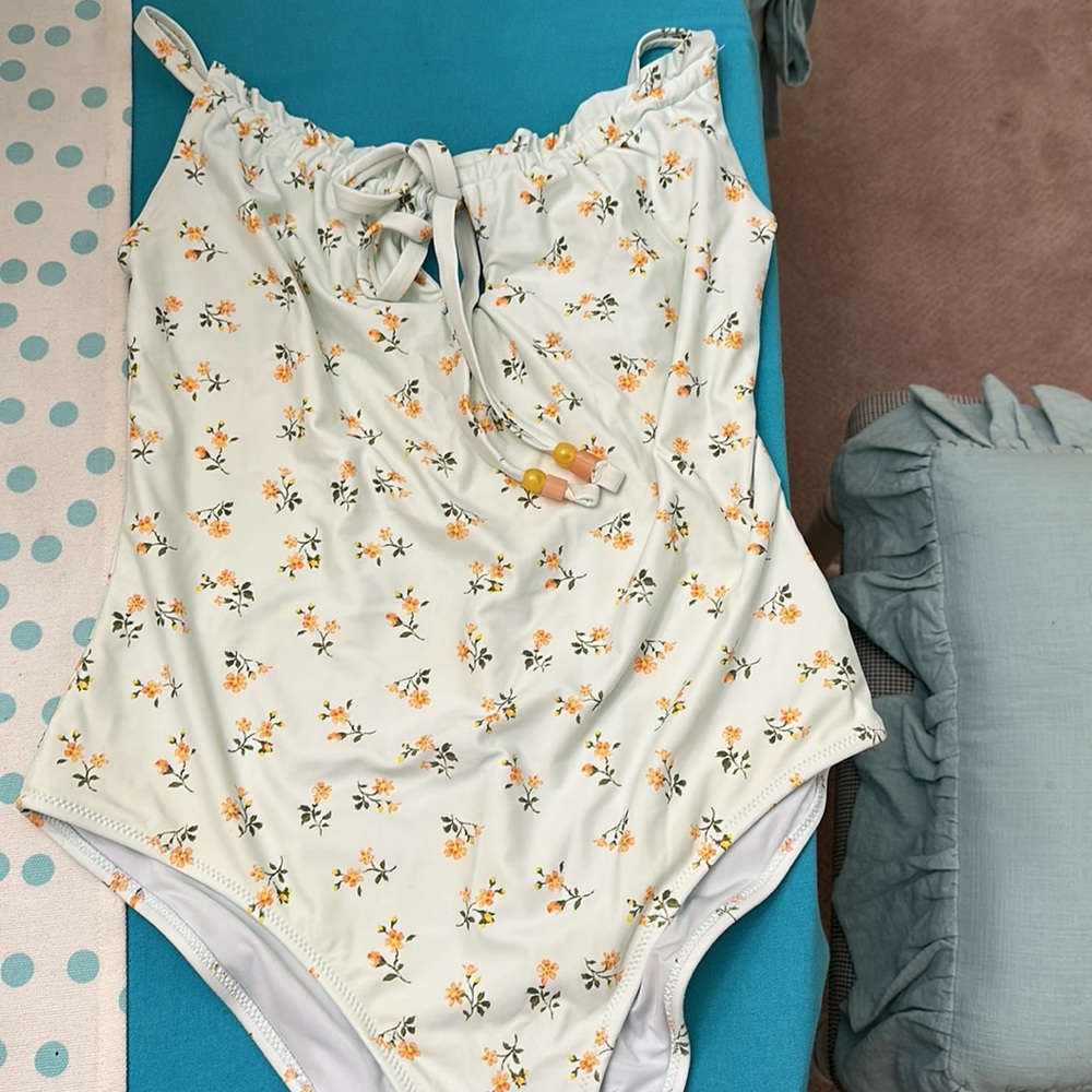 Aerie one piece swimsuit - Picture 2 of 6